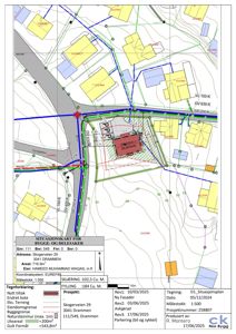 Situasjonsplan som viser bygningens plassering i forhold til nabolag, vegnett og topografi.