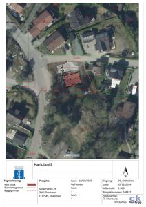 Kartutsnitt med ortofoto, eiendomsgrenser og byggegrense for prosjektet på Skogerveien 29.