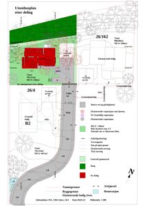 Situasjonsplan som viser tomtsgrenser, eksisterende og nybygg, samt vegforhold og arealbruk.