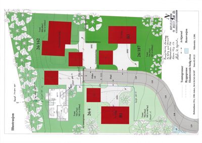 Situasjonsplan som viser tomtene, bygningenes plassering, grenser og omgivende beplantning.