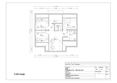 Etasjeplan for loftet i en bolig, som viser romfordeling, dører, vinduer og mål.