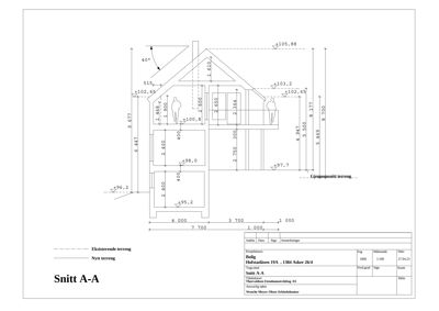 Snittegning (Snitt A-A) som viser tverrsnittet av en bolig med høyde- og breddeangivelser.
