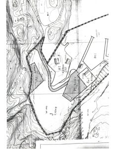 Situasjonsplan som viser terrengform (konturlinjer), eiendomsgrenser, eksisterende bygninger og planlagte arealer.