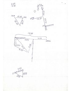 Håndskrevne situasjonsplaner som viser målinger, avstander og forhold til omgivelser (f.eks. 'GRASS', 'spray', 'P1').