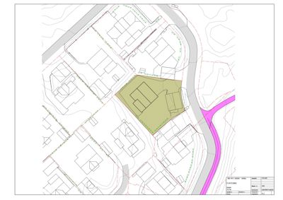 Situasjonsplan som viser tomtens plassering i forhold til nabolag, veier og topografi.