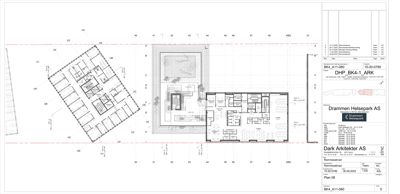 Etasjeplan (etasjeplan) som viser romfordeling og veggkonstruksjoner for et bygg.