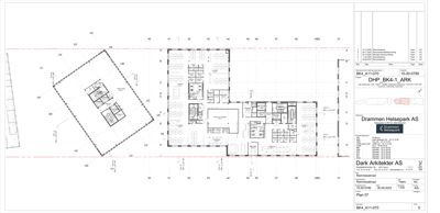 Etasjeplan (Plan 07) som viser romfordeling og veggkonstruksjoner for en bygning.