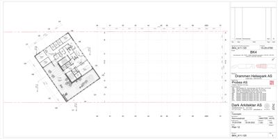 Etasjeplan (Plan 12) som viser romfordeling, veggposisjon og inngangspunkt for en bygning.