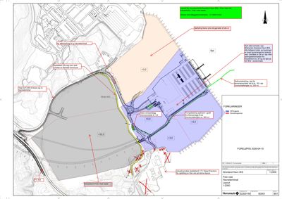 Situasjonsplan som viser tomtens beliggenhet, eksisterende infrastruktur (veier, jernbane), planlagte bygninger og vannledninger.