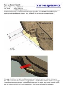 Et fotografi som viser en 3D-modell av en ny brygge (gult) og en eksisterende brygge (rød) i vannet, sett fra et vinkel som viser både vannoverflaten og kanten av fjellet.