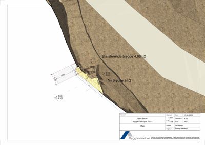 Situasjonsplan som viser eksisterende og planlagt brygge med mål og arealopplysninger.