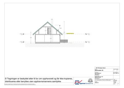 Snittegning av en bygning (hus) som viser høyder, takform og grunnkonstruksjon.