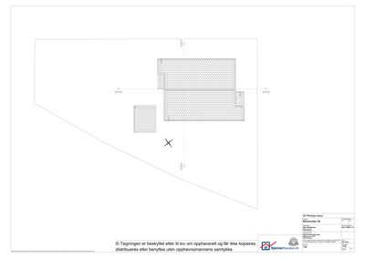 Situasjonsplan som viser bygningers plassering i forhold til eiendomsgranser og orientering (nordpil).