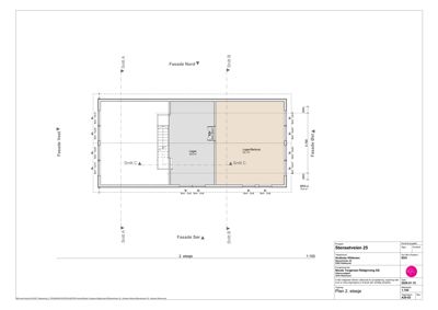 Etasjeplan (2. etasje) som viser romfordeling, fasader og snittlinjer for bygningen på Stensetveien 25.