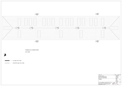 Etasjeplan (snitt 1) som viser romfordeling og vegger i et bygg.