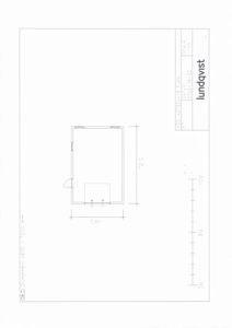 En tegning som viser etasjeplan for en enkelt rom (sannsynligvis et soverom eller bad) med angitte mål og døråpning.