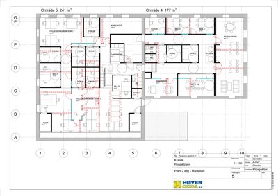 Riveplan (etasjeplan) for et kontorbygg som viser romfordeling, arealer og funksjoner.