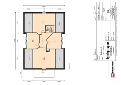 Etasjeplan (PLAN 2. ETG) som viser romfordeling, dører, trapp og mål for et hus.