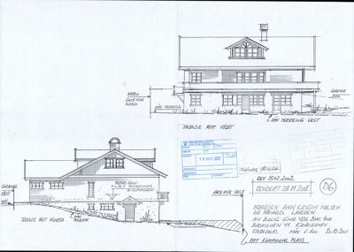 Fasadetegning som viser bygningens utseende fra to sider (vest og nord), med mål, detaljer og tegningsnummer.
