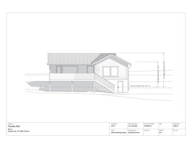 Fasadetegning av en bolig sett fra øst, med angitte mål og konstruksjonsdetaljer.