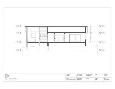 Snittegning av en bygning som viser høydeforskjeller (kjeller, 1. etasje, loft, munn) og romfordeling.