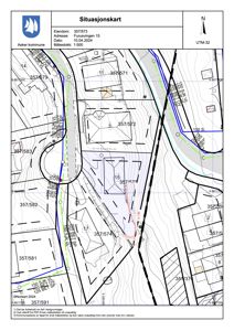 Situasjonskart som viser eiendomsgrenser, naboeiendommer, vegger og topografi for eiendommen på Furusvingen 15.
