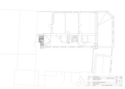 Etasjeplan (2. etasje) som viser romfordeling, vegger og trapper.