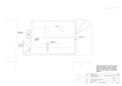 Etasjeplan som viser romfordeling, en mesanin, og planlagte endringer i en bolig.