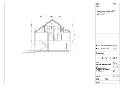 Snittegning (Snitt A) som viser tverrsnittet av bygningen med mål og romfordeling.