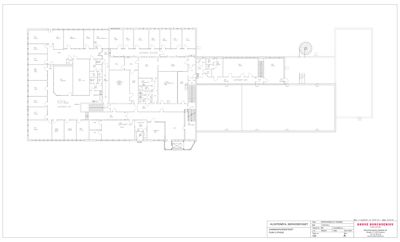 Etasjeplan (1. etasje) som viser romfordeling, vegger, trapper og utvendige områder for Klostergata 10.