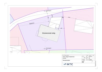 Situasjonsplan som viser eksisterende bygning, byggegrense, terrengsnitt og tomteomriss.