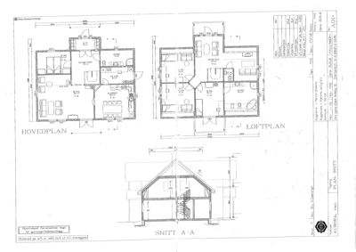 Bildet viser en tegning med etasjeplaner (Hovedplan, Loftplan) og et snitt (Snitt A-A) for en bolig.