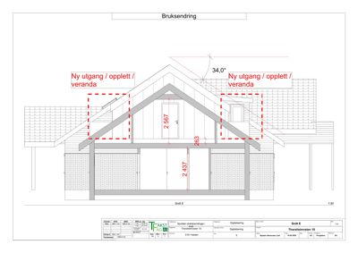 Snittegning av en bygning som viser takkonstruksjon, høyder og nye utganger.