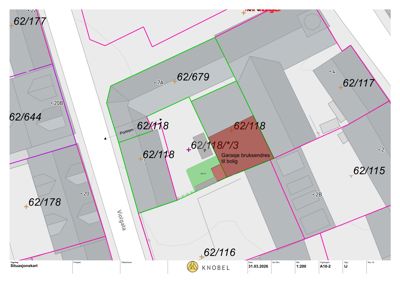 Situasjonskart som viser eiendomsinndeling, naboeiendommer og bygningsplassering.
