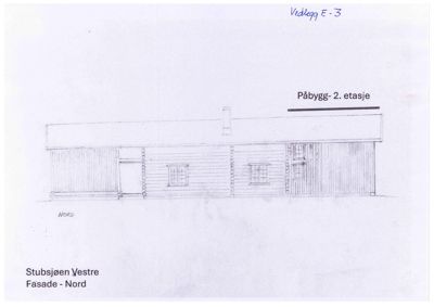 Fasadetegning av en bygning sett fra nord, med merking av påbygg og retning.