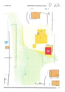 Situasjonsplan som viser tomtens grenser, nabolag, veier og plassering av bygninger (hus og garasje).