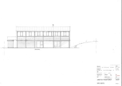 Fasadetegning som viser bygningens utseende sett fra vest (vestfasade).