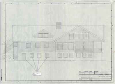 Fasadetegning (opprikk) av en bygning sett fra nord, med detaljer om vinduer og arkitektoniske elementer.