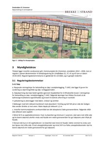 Bildet viser et utklipp fra en situasjonsplan (Figur 2) som illustrerer bygningens plassering i forhold til veier, grøntområder og nabobebyggelse.