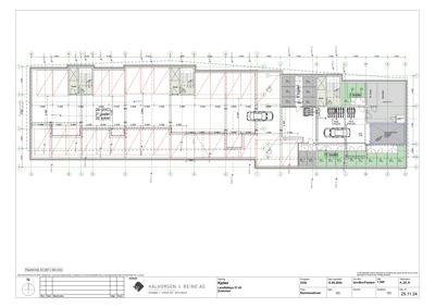 Etasjeplan (1. etasje) som viser romfordeling, vegger og innredning for en bygning.
