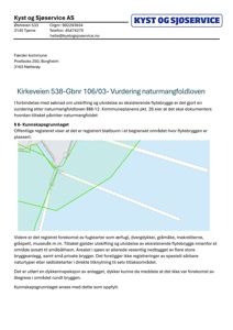 Kartutsnitt som viser en flytebrygge og omgivelsene, inkludert sjøområder og landmasser.