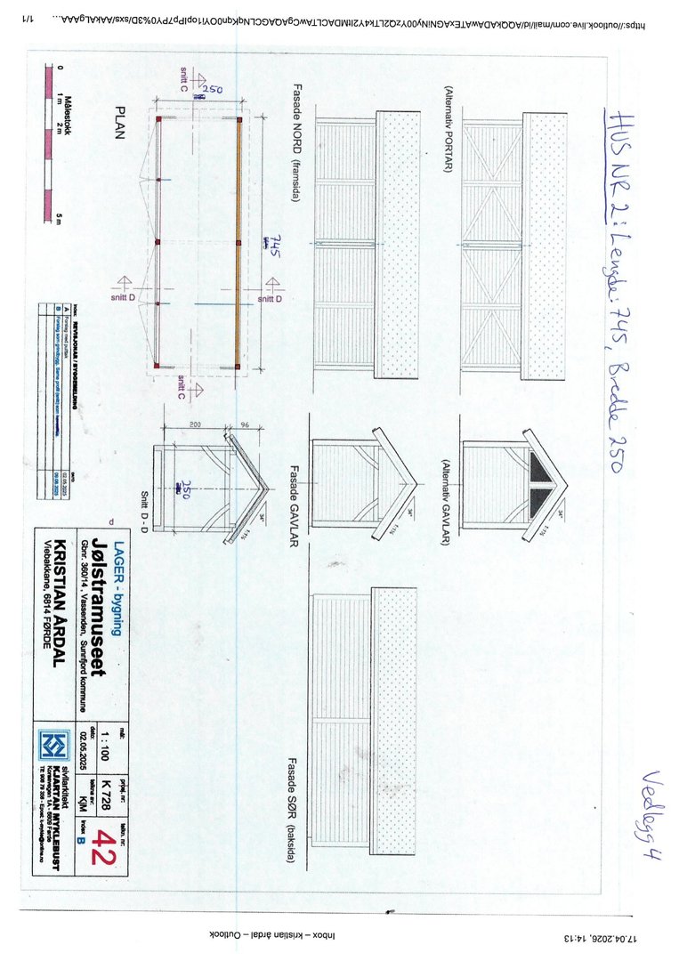 Fasadetegning som viser utsiden av en bygning (eller hytte) fra flere vinkler, inkludert etasjeplan og snitt.