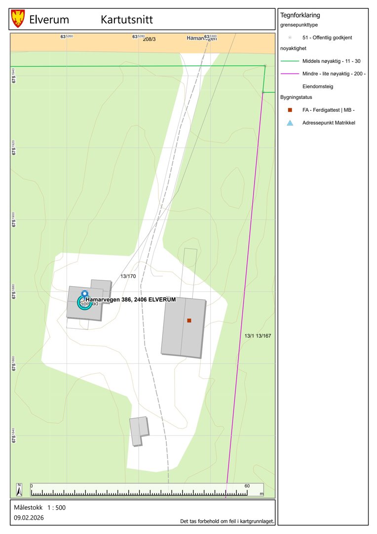 Situasjonsplan (kartutsnitt) som viser eiendomsgranser, topografi og bygningsplassering for Hamarvegen 386 i Elverum.
