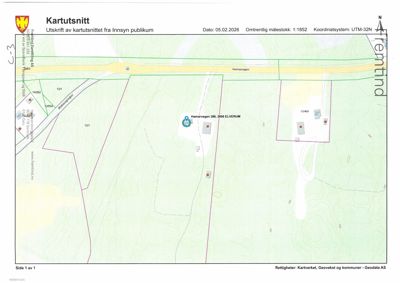 Kartutsnitt som viser tomtens beliggenhet i forhold til veier (Hamarvegen, Møllervegen) og nabolag.