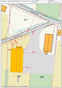 Situasjonsplan som viser tomtens grenser (58/7), nabotomter, veier (kommunal og privat veg), eksisterende bygninger og planlagte inngrep med mål.