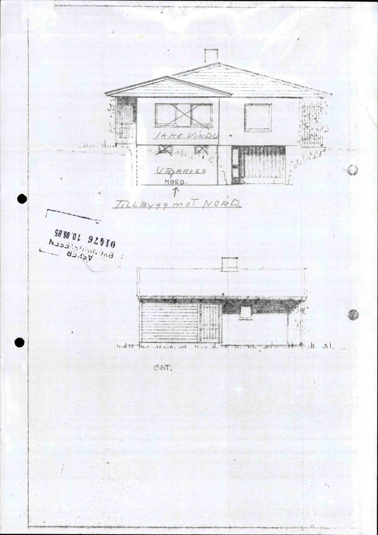 Bildet viser to fasadetegninger av en bygning, sett fra ulike vinkler (f.eks. nord og øst).