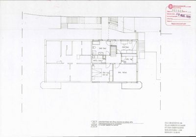 Etasjeplan for første etasje av en bolig i Bergen, med romfordeling, størrelser og arkitektoniske detaljer.
