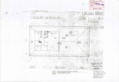 Plantegning (etasjeplan) for en bygning på OLE IRGENSVEI 46, med romfordeling, dører, vinduer og målestokk.