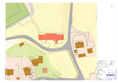 Situasjonsplan som viser tomtens beliggenhet i forhold til nabolag, veier (Tunlandvegen og Røgersletta) og terrengforhold.