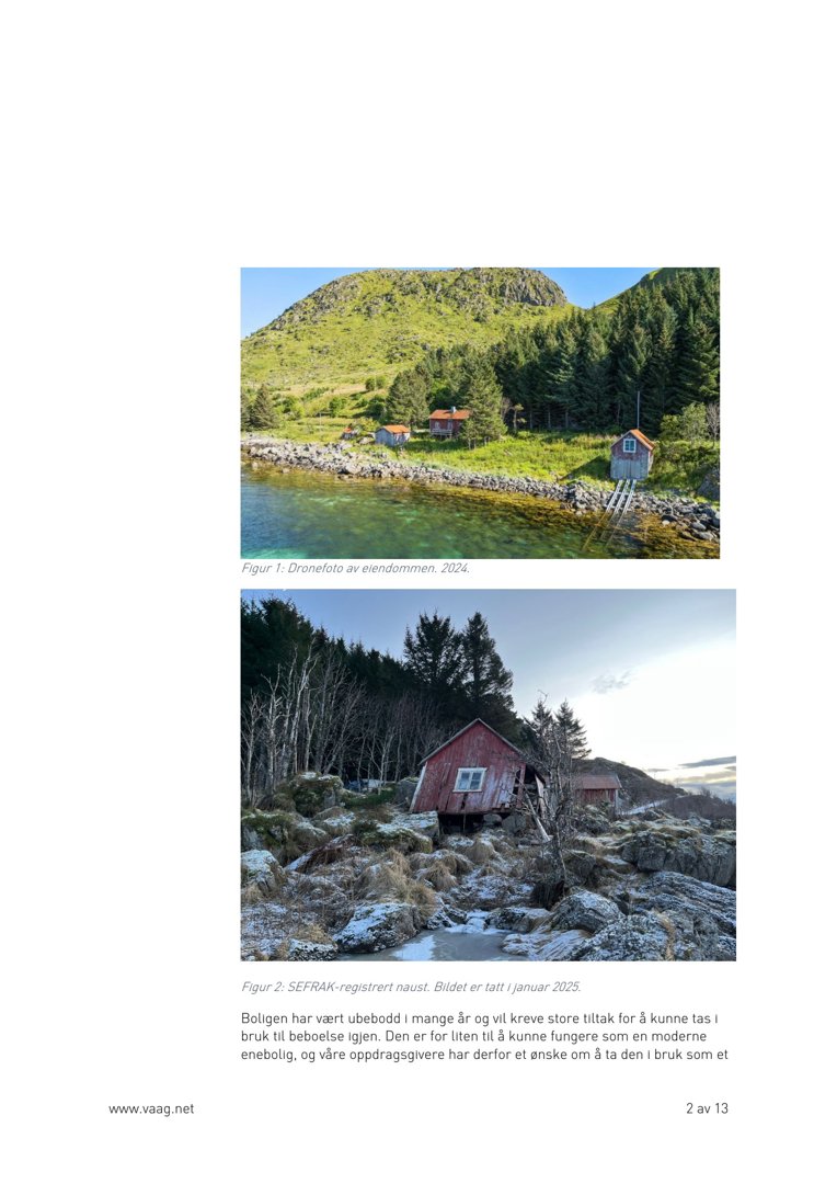 To foton av eiendom med hus ved kysten, tatt i henholdsvis 2024 og januar 2025.